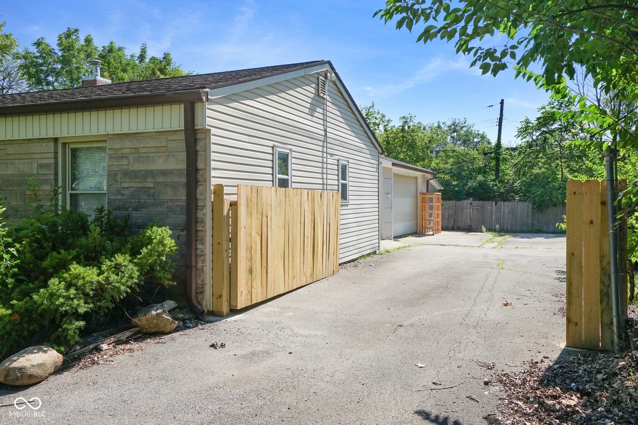3375 Payton Avenue – photo 3