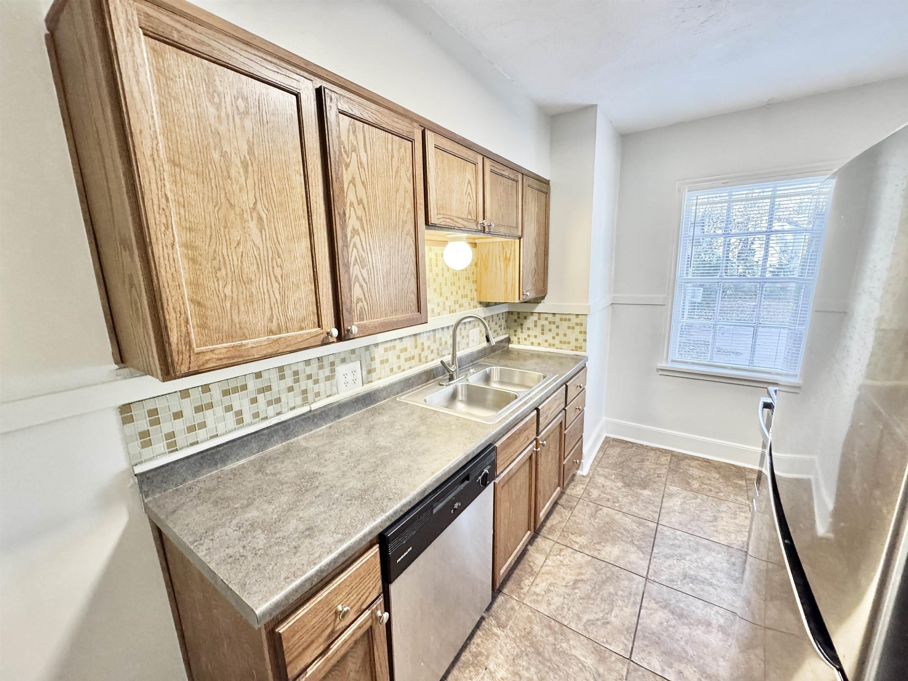 3880 SPOTTSWOOD Ave – photo 5