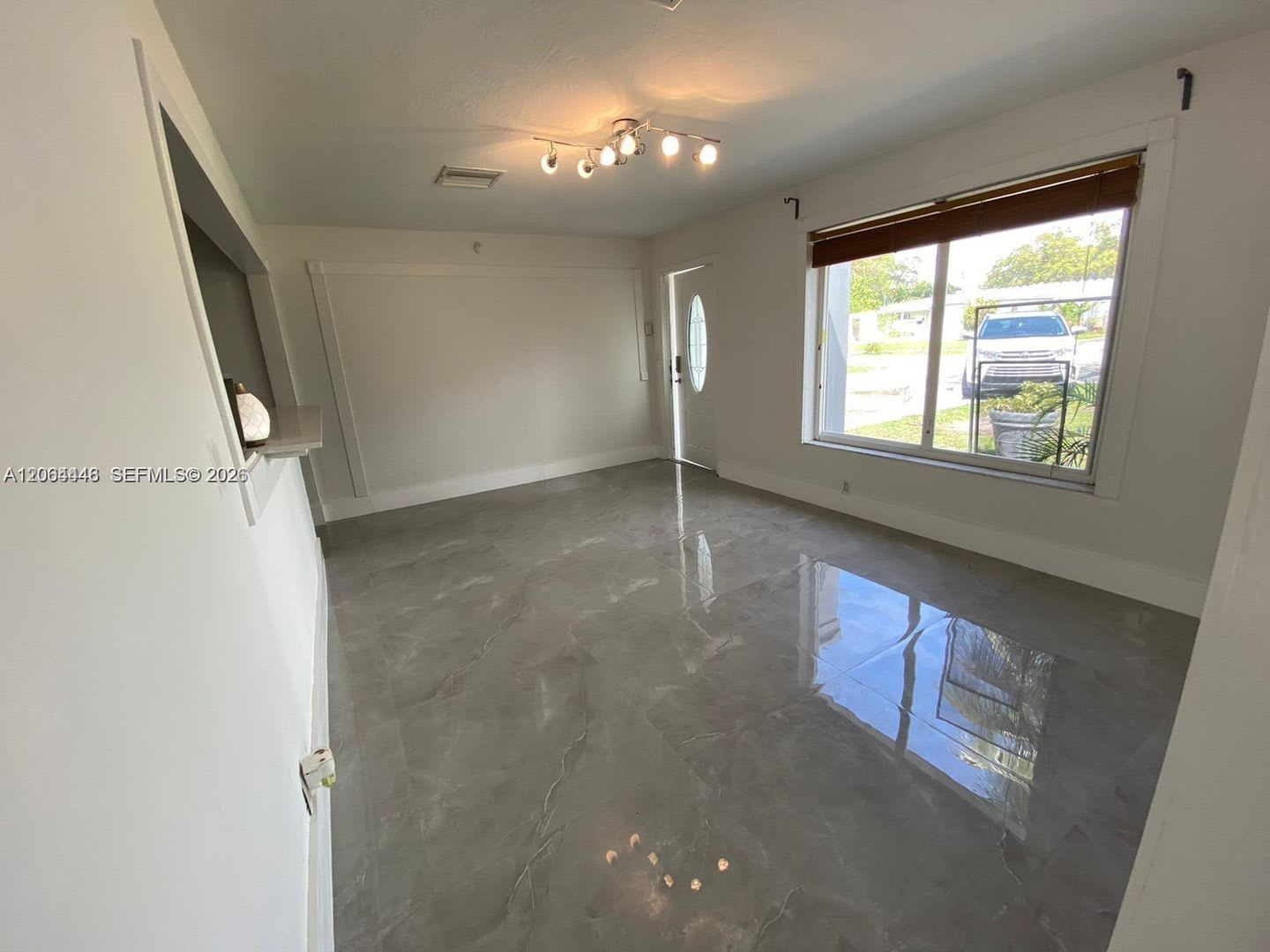 112 Ronald Road, West Park, FL 33023 – photo 3