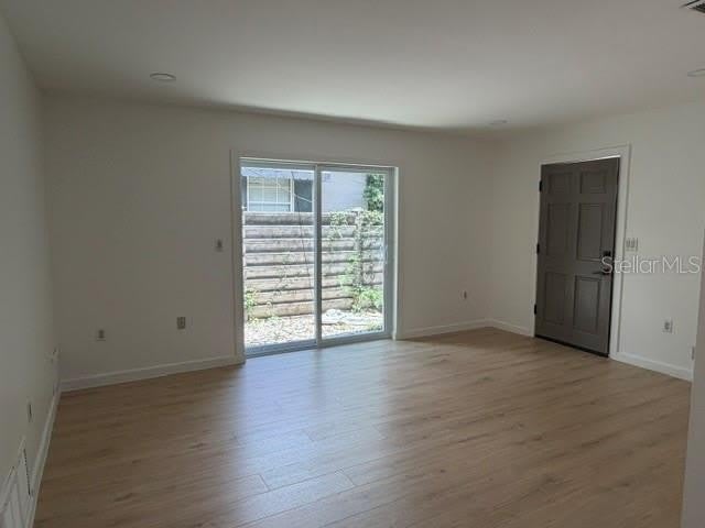 1407 PARK LAKE Street – photo 4