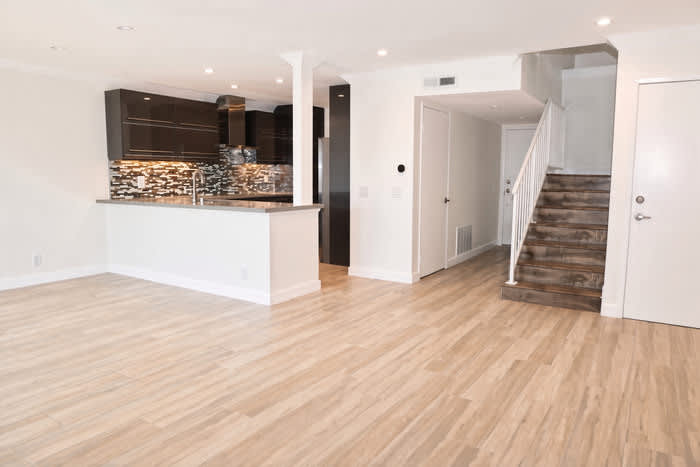 251 Calle Cuervo – photo 4
