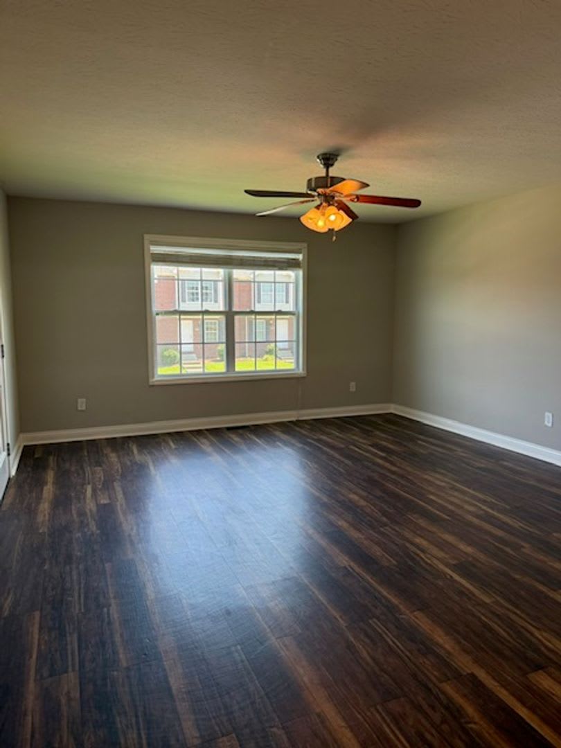 272 Audley Ave. B11 – photo 1