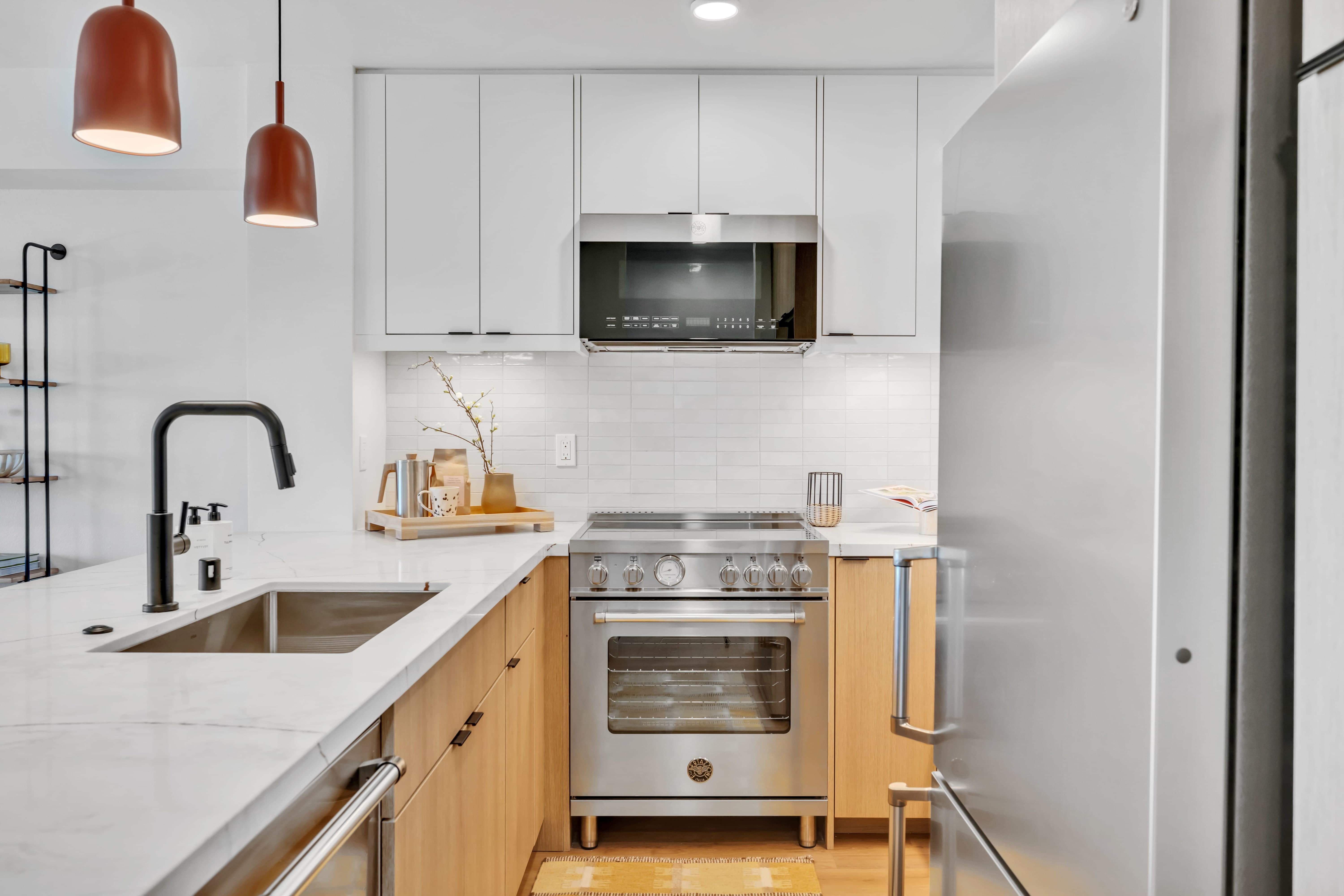 Park Newport Apartments – photo 4