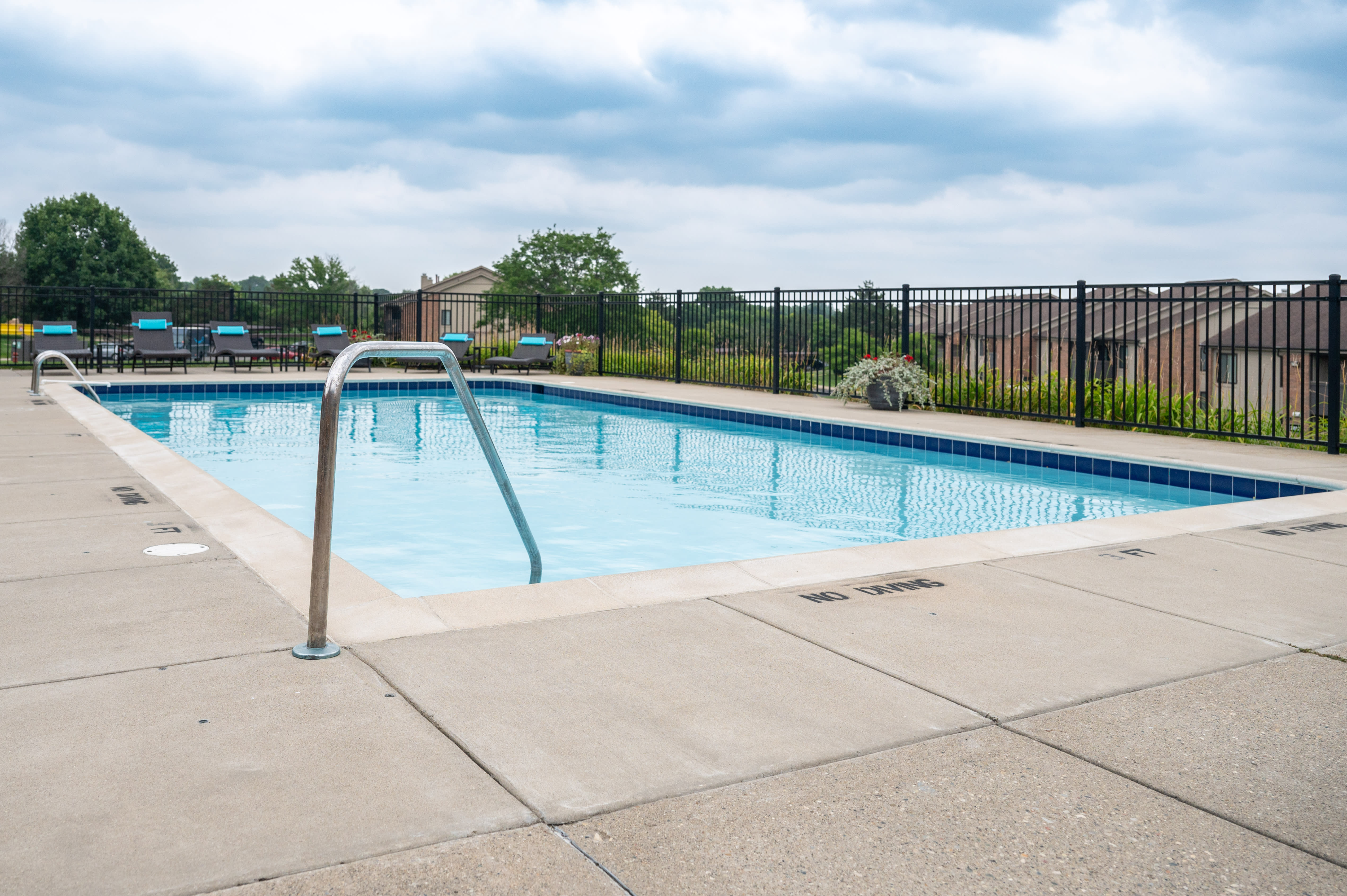 Pine Ridge Apartments – photo 3