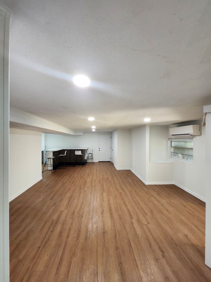 The House Boat Garage Apartment – photo 3