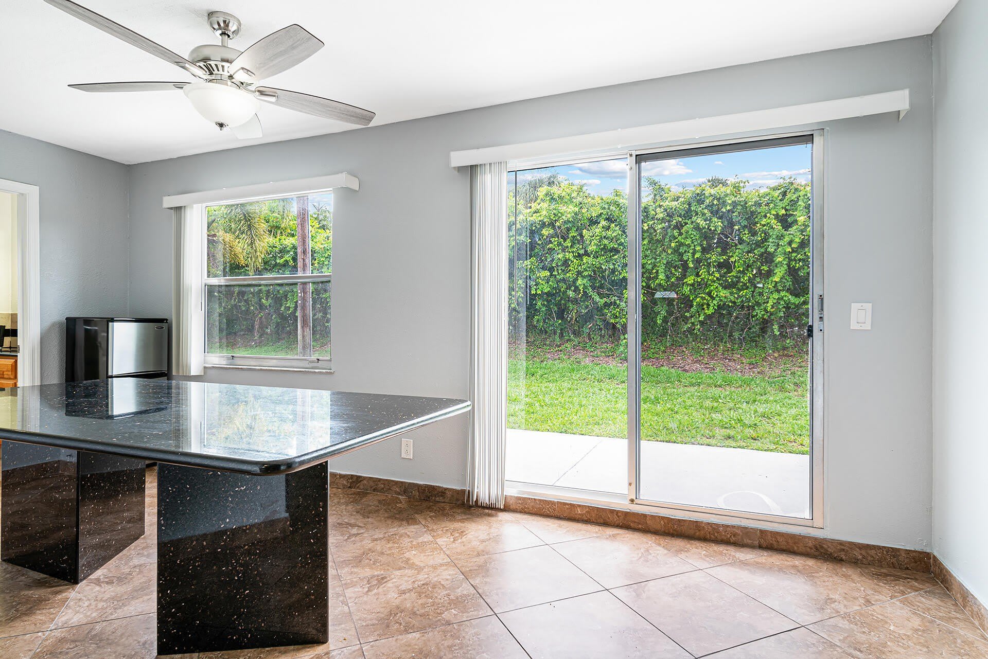 2722 Peer Lane – photo 3