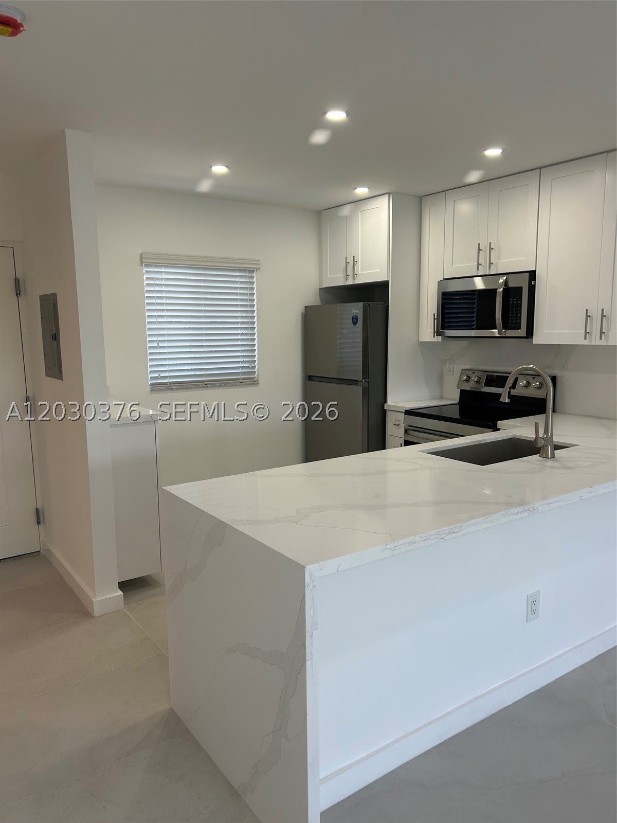 7732 Camino Real – photo 4