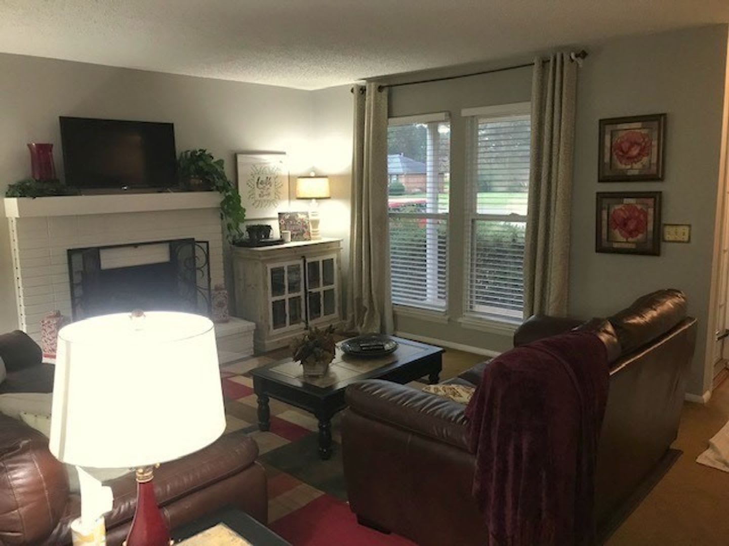 Home with Large Yard, Triple Rockvale – photo 4