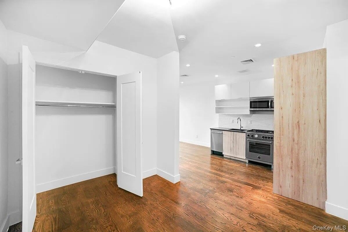 341 NOSTRAND Avenue – photo 3