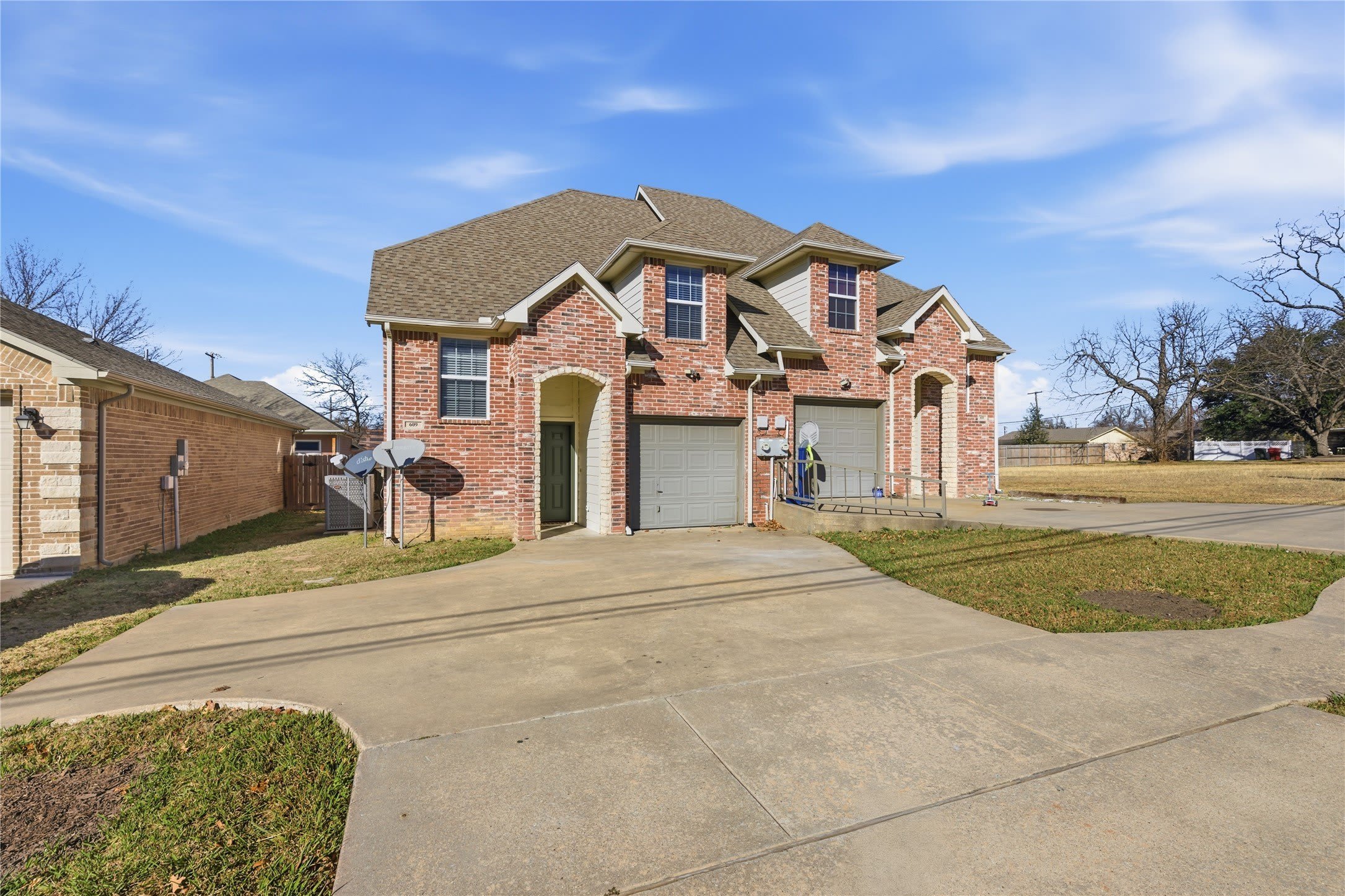 609 E Mcgee Street – photo 1