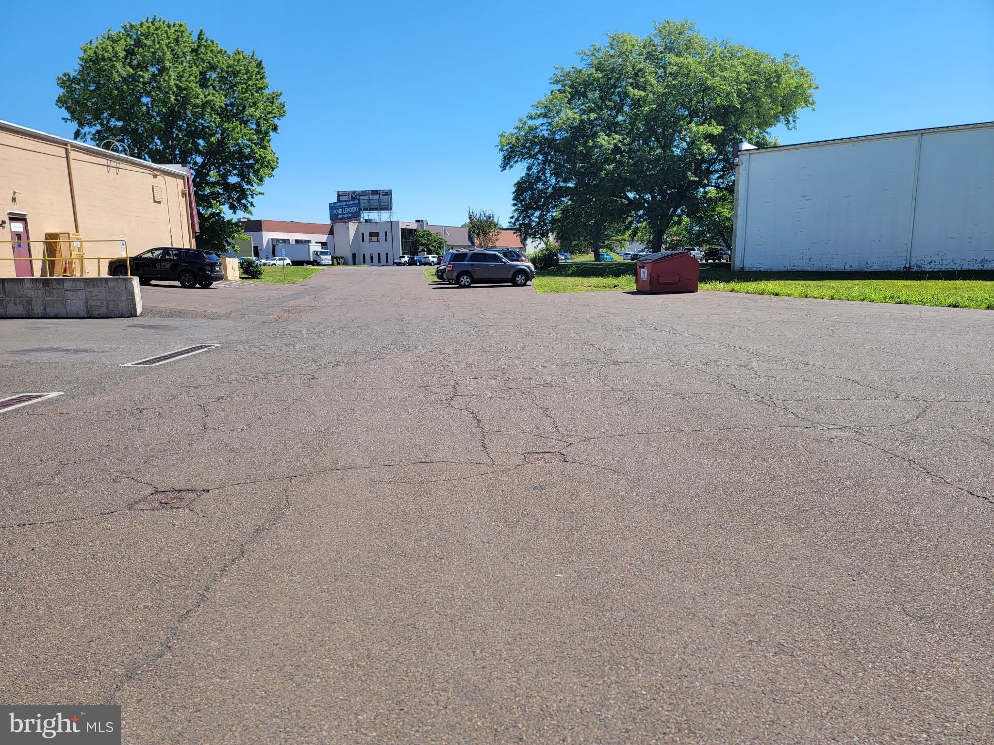 1690 REPUBLIC Road – photo 4