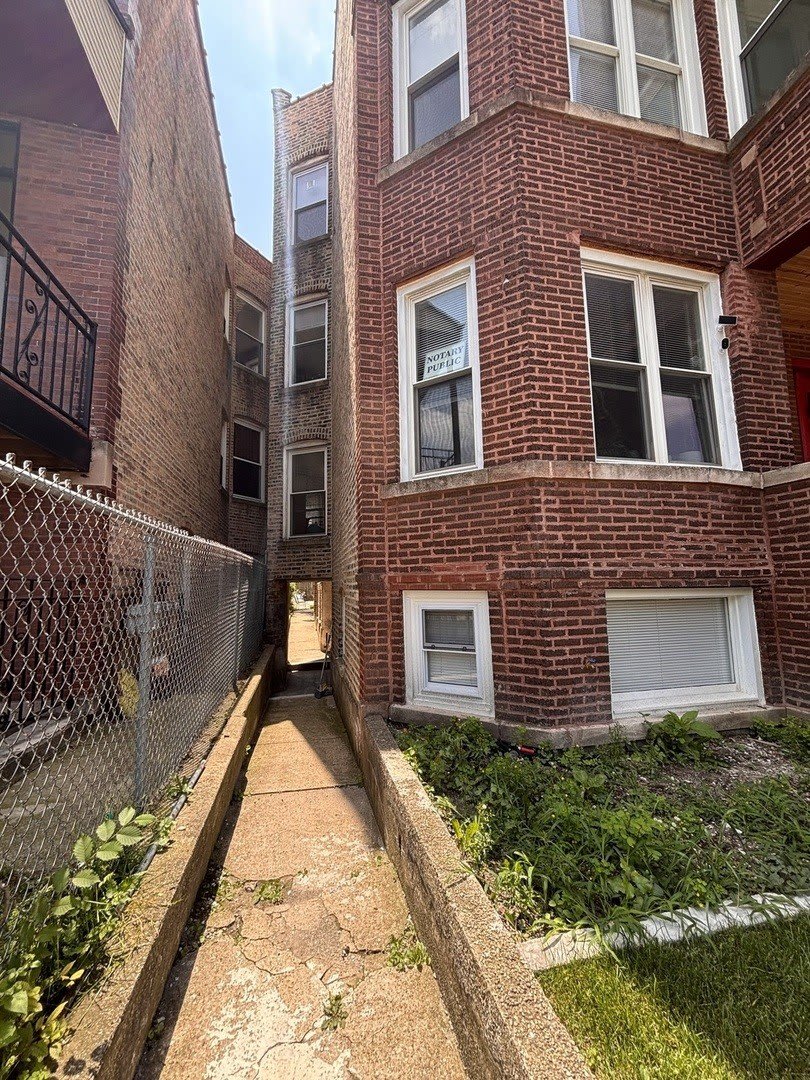 3233 W Cortez Street – photo 2
