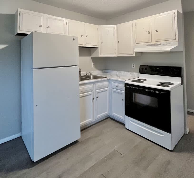 428 South Chanute Street – photo 2