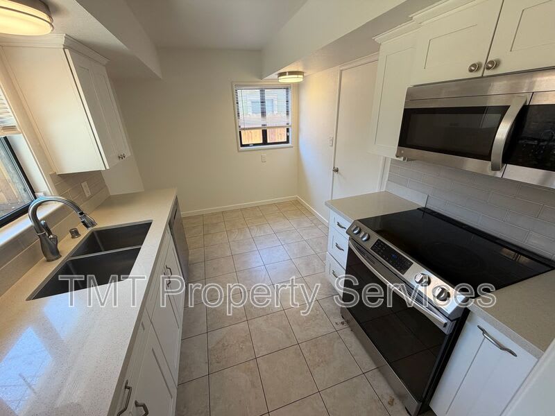 2208 Madera Rd – photo 4