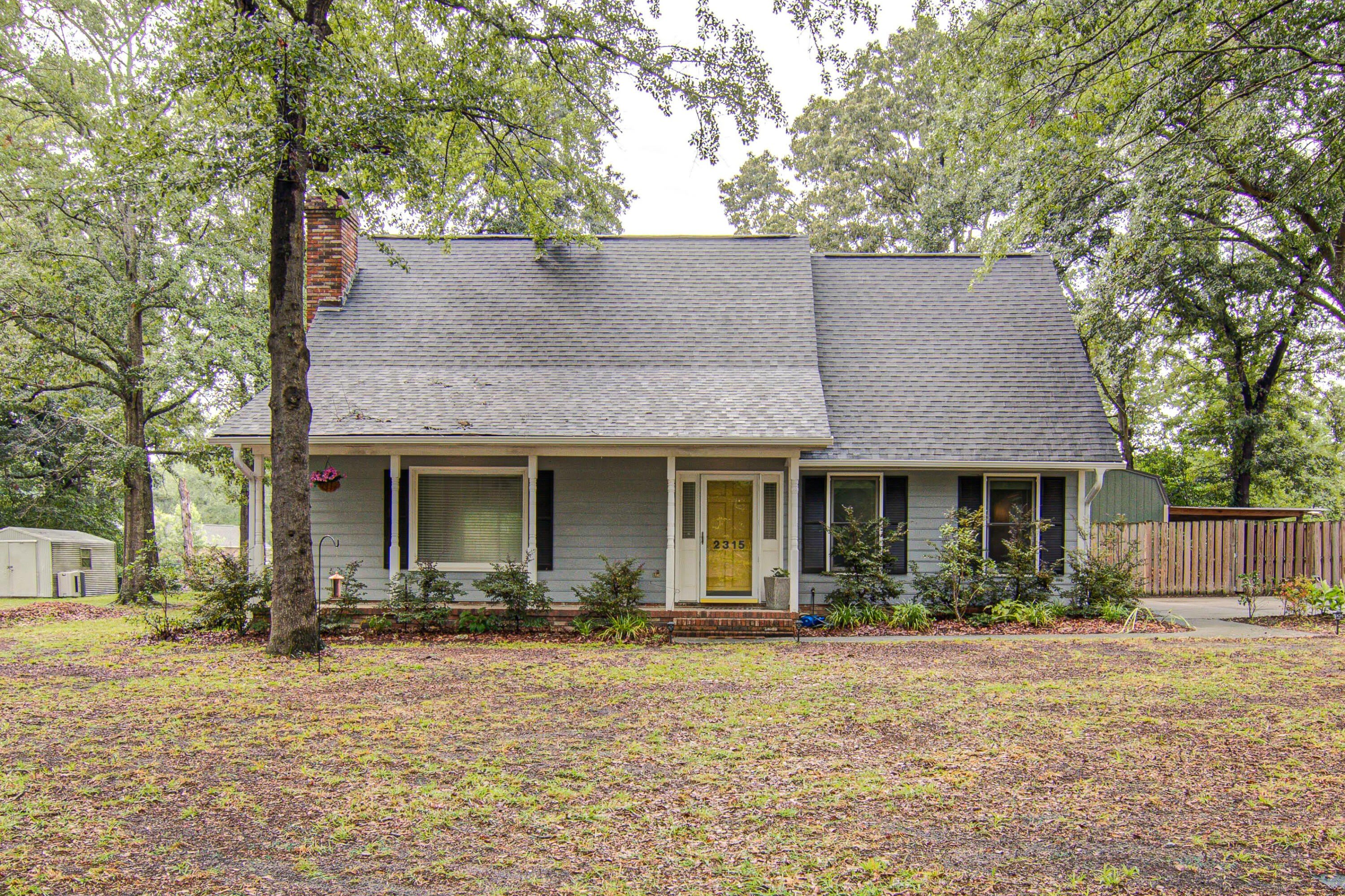 2315 Treetop Lane – photo 2