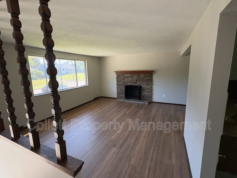 256 Monroe Drive – photo 5