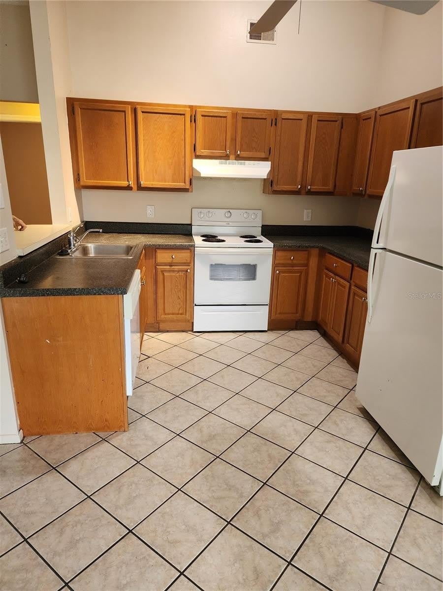 2747 KAVALIER Drive – photo 4