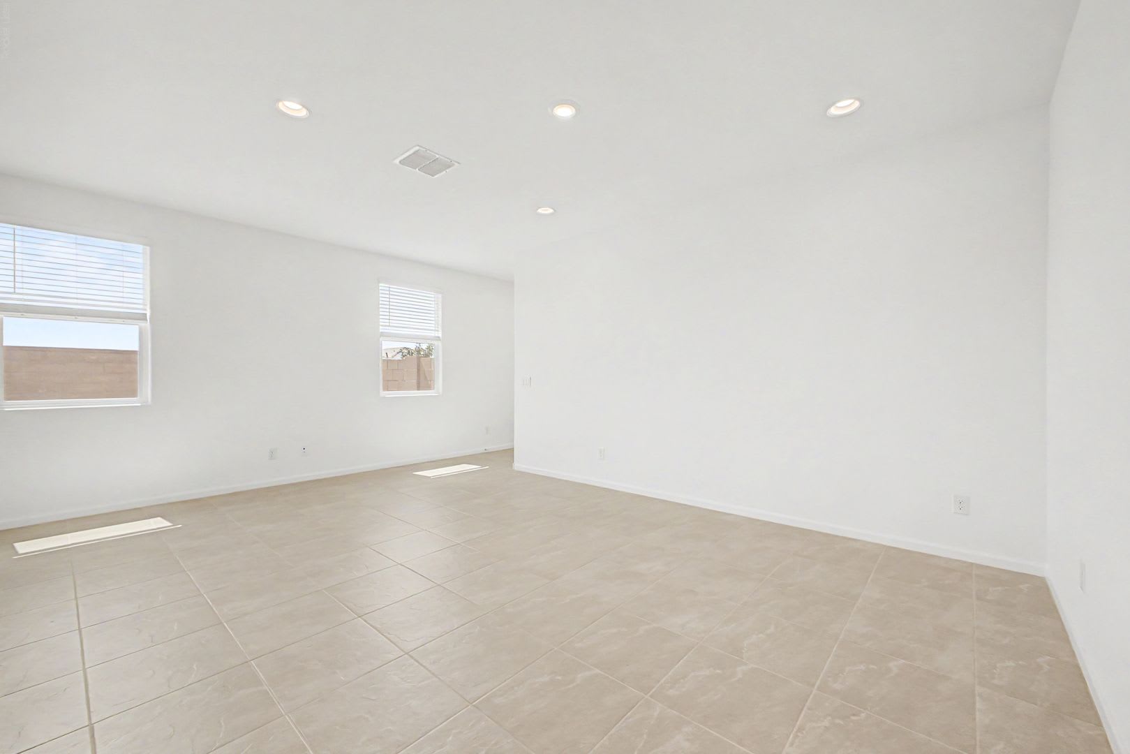 Brand New House For Rent In Estrella Great Location – photo 4