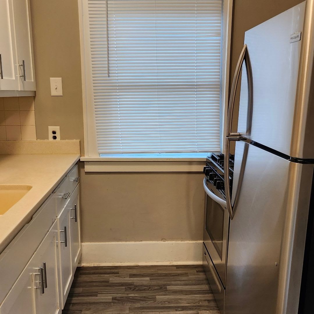 Beautiful 4 bed, 2 bath home for rent in the heart of Omaha! – photo 4