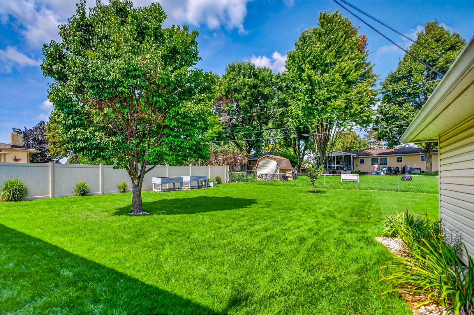 Updated 3 Bedroom Home With Garage In Sun Prairie – photo 4