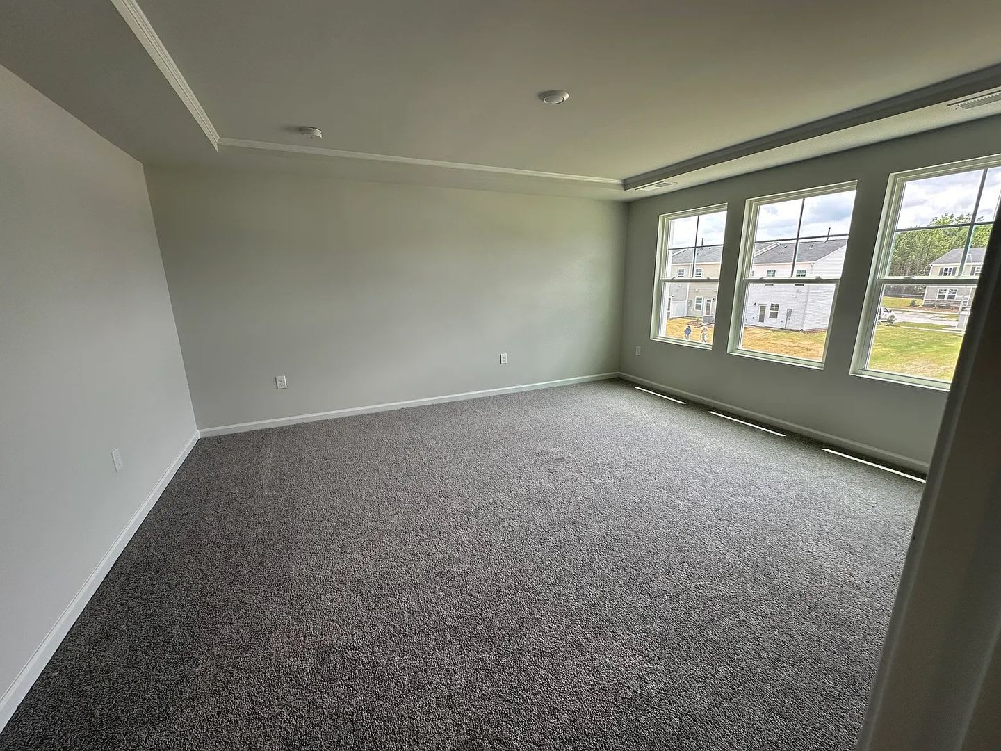 Room in 3 Bedroom Home at Arkose Dr – photo 5