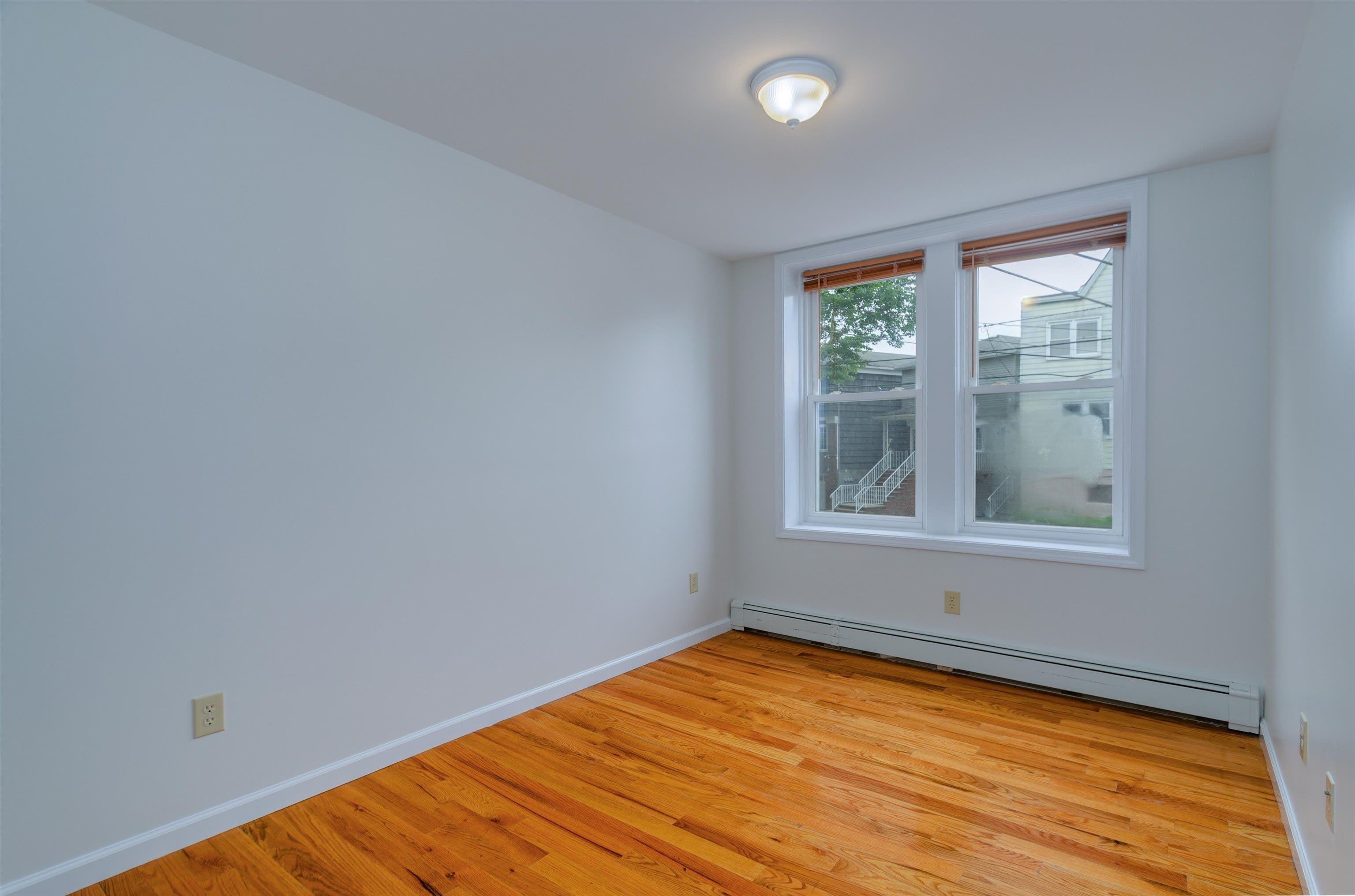 101 W 49TH ST – photo 5