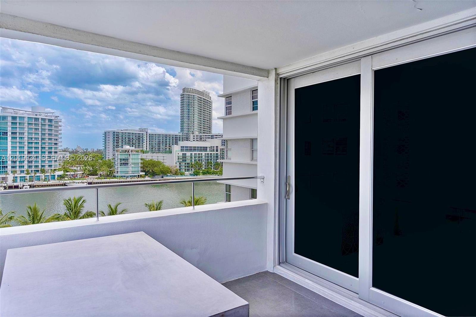 16 Island Avenue – photo 4