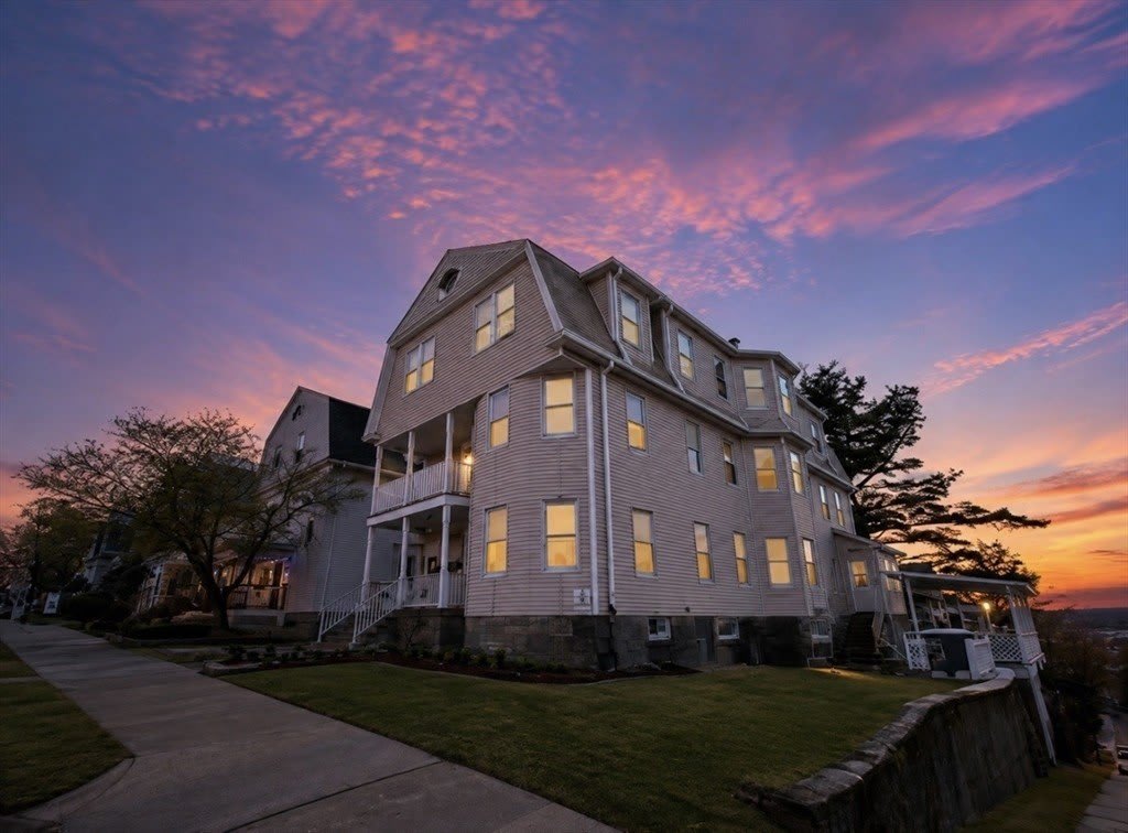 90 Vernon Street – photo 1