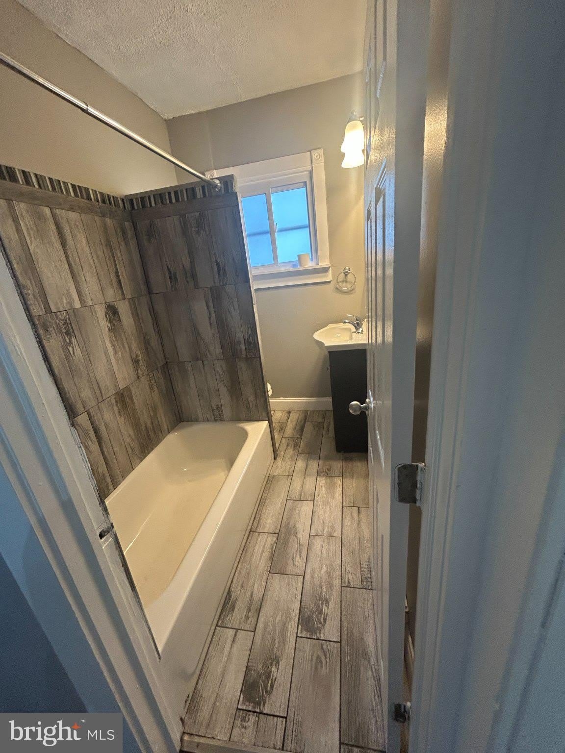 296 HOMECREST Avenue – photo 3