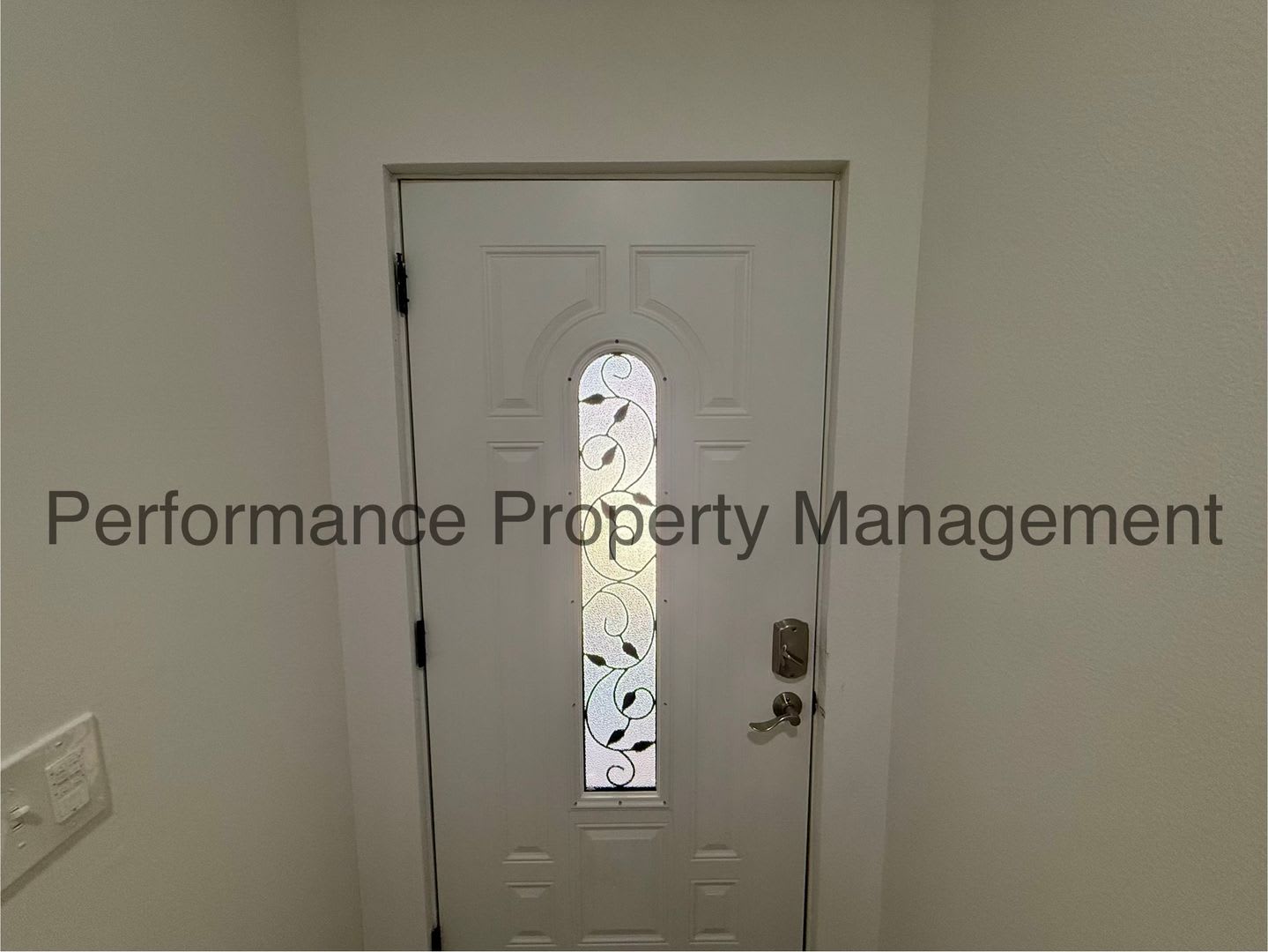 Modern 4 Bed/2 Bath E Bakersfield Home w/ RBP & Security Deposit Alternative Option – photo 2
