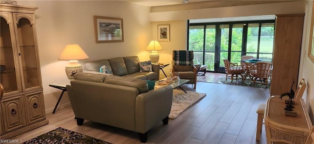 192 Fox Glen Dr – photo 4
