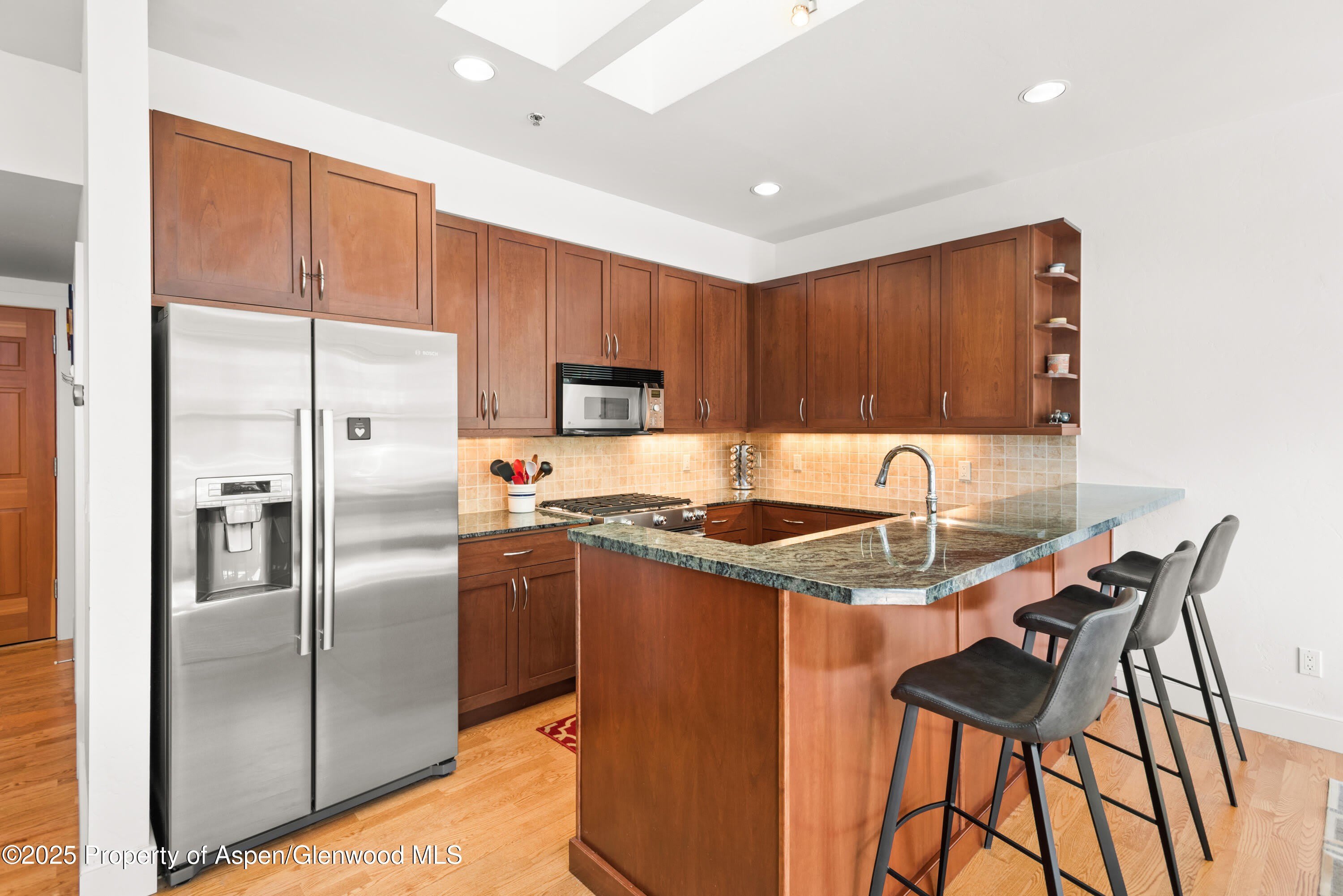 227 Midland Avenue – photo 3