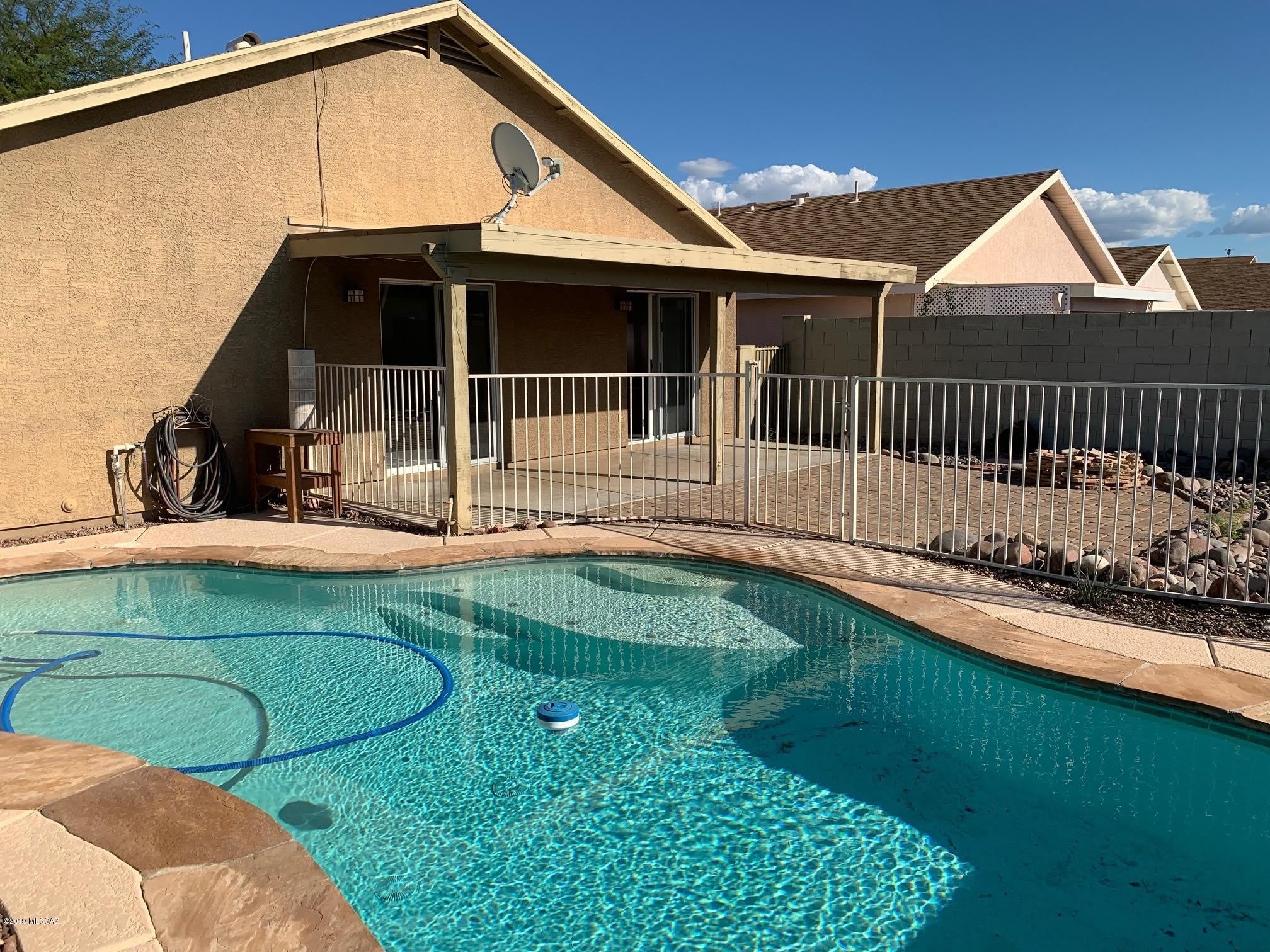 8824 S Desert Rainbow Drive – photo 1