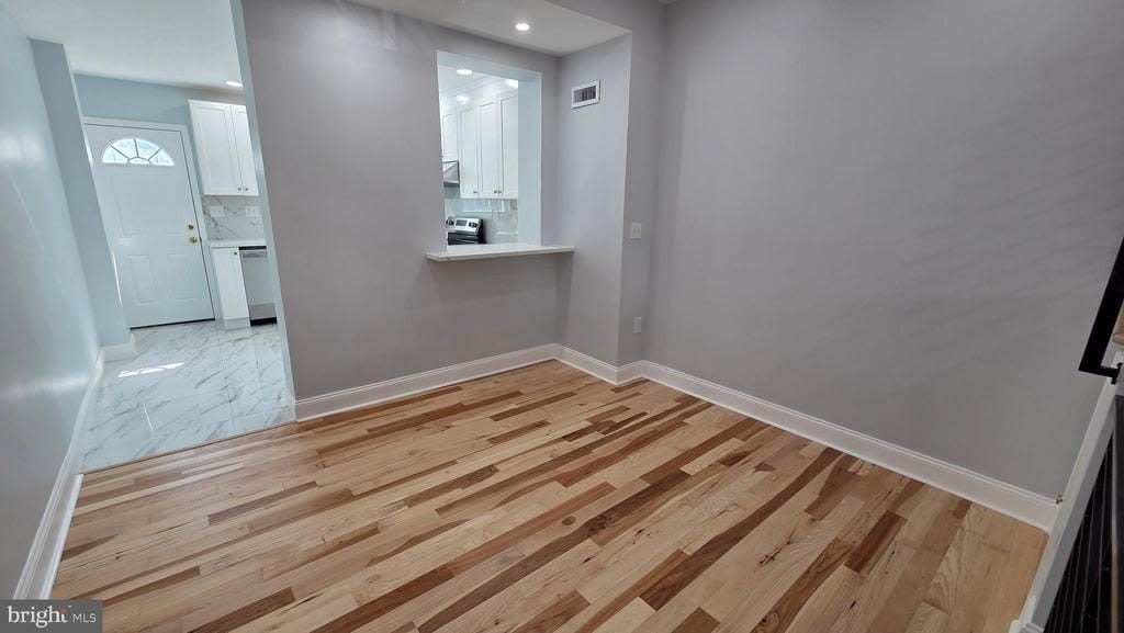 1810 E ALBERT STREET – photo 3