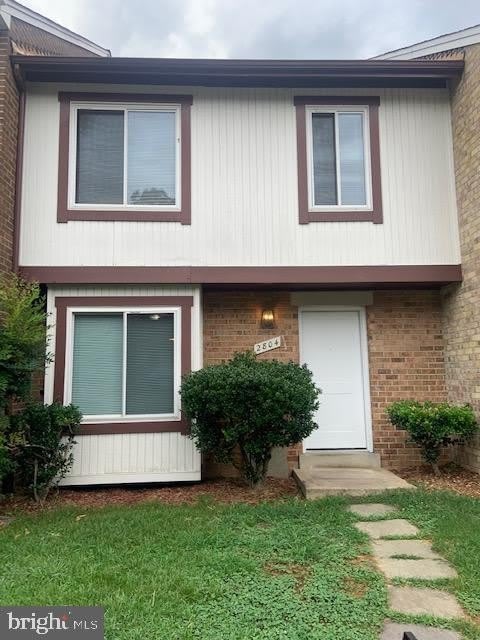 2804 CAMBRIDGE DR – photo 1