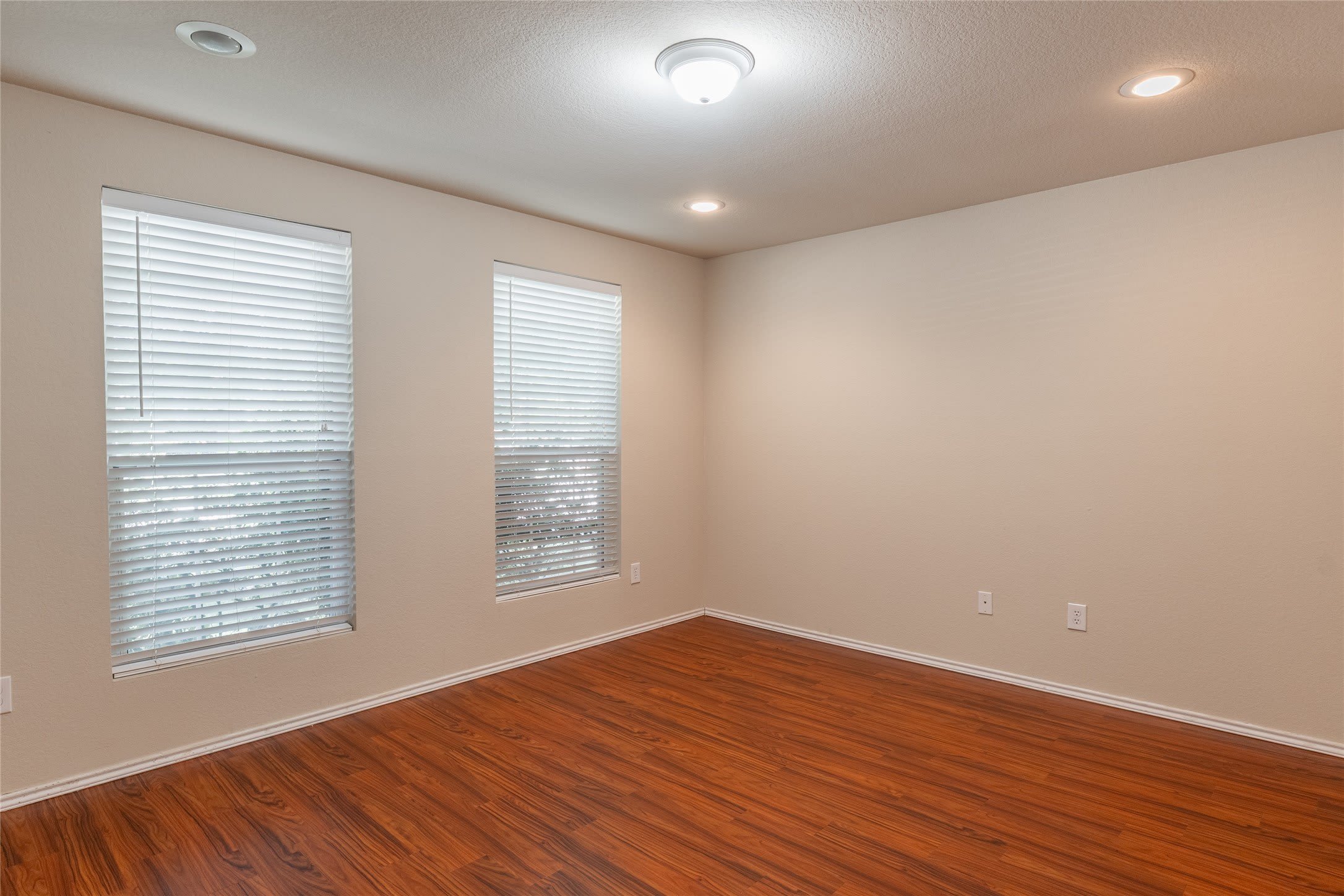472 Grant Lane – photo 4