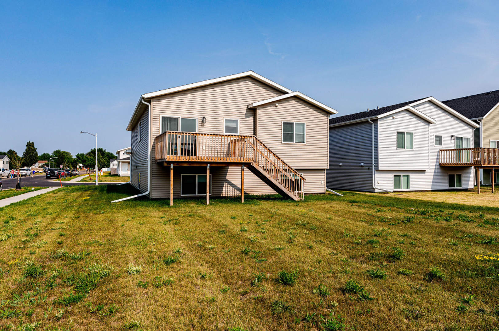 4 bedroom 2 bathroom house – photo 4