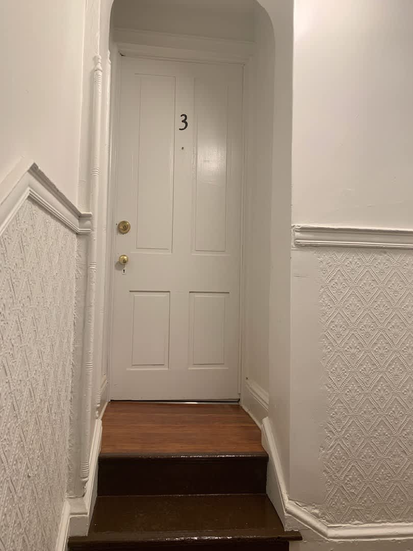1 Bedroom Apartment available now! – photo 3