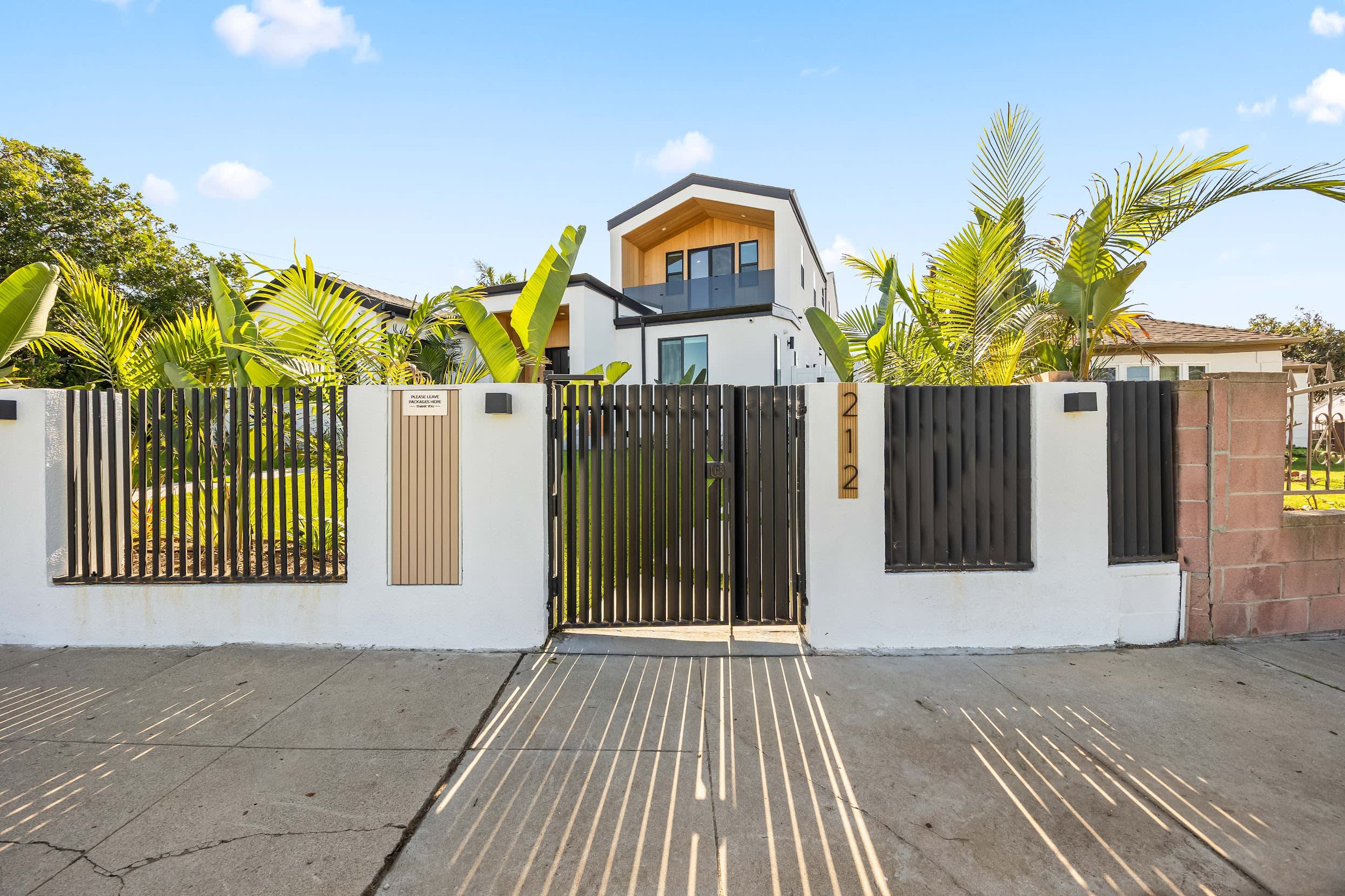 212 W 64th St – photo 4