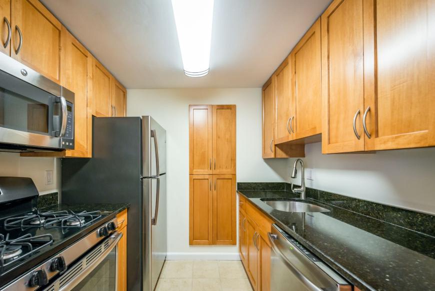 26 Thornton Rd. – photo 1