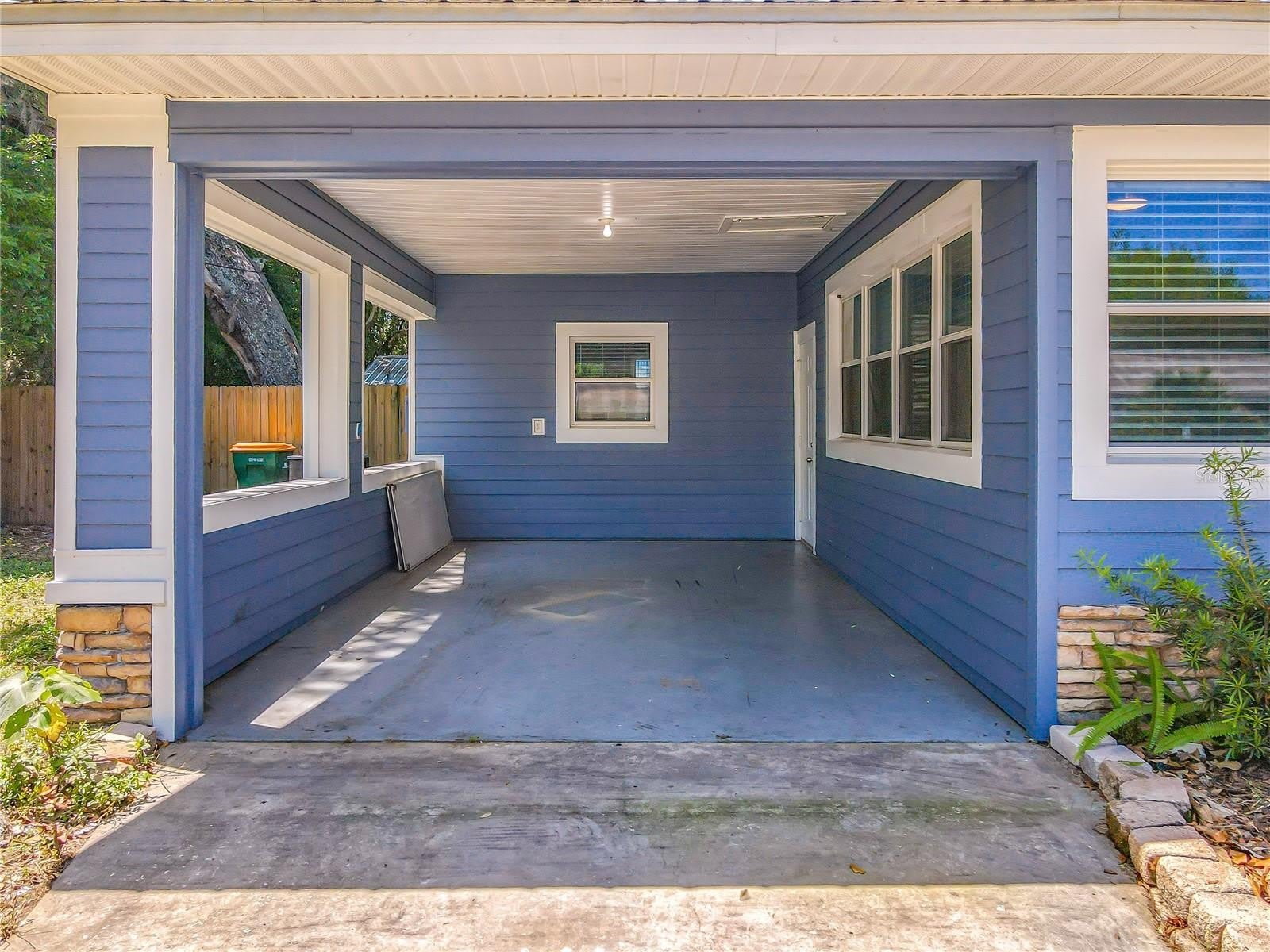 1006 E 11TH Avenue – photo 4