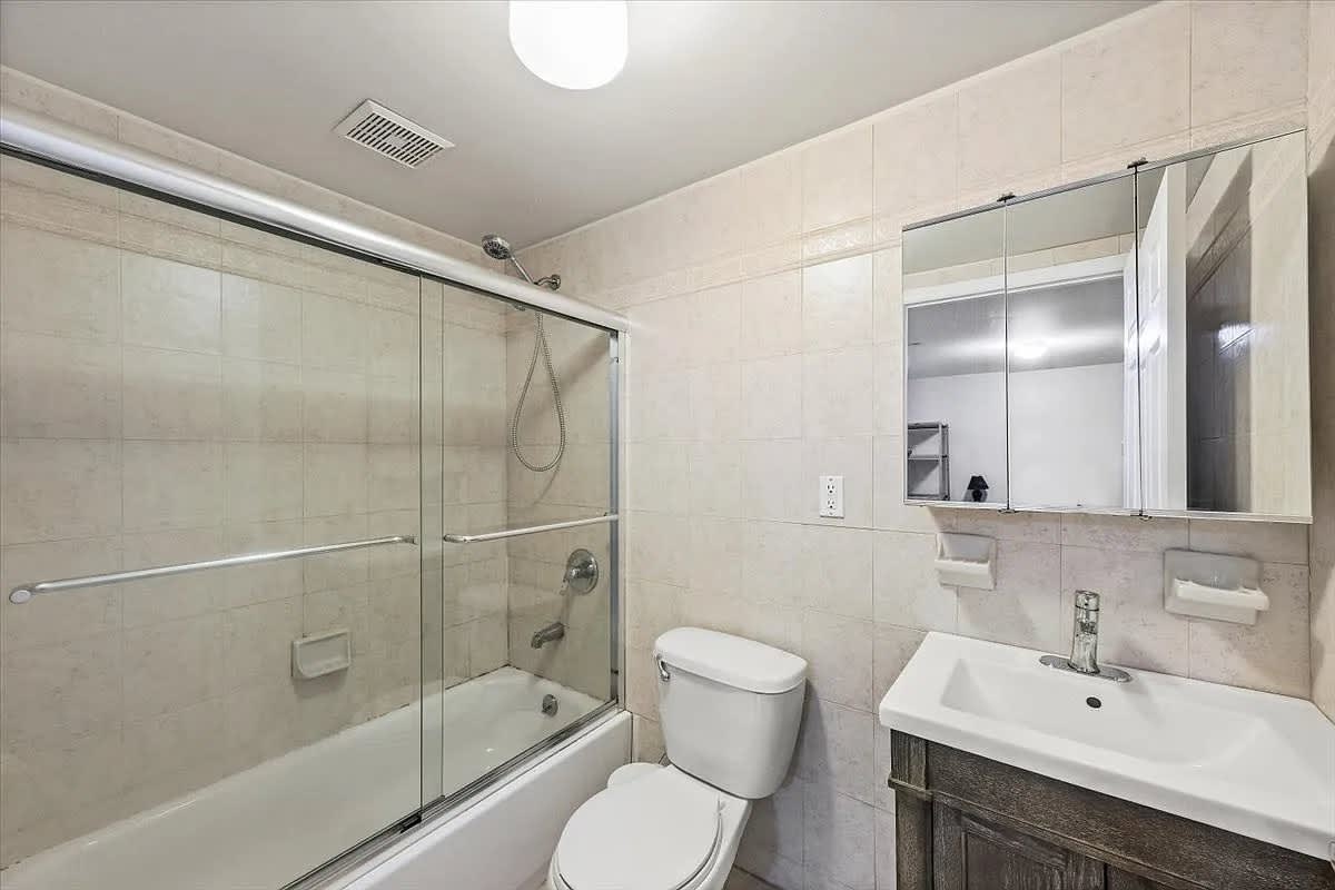 2792 Sedgwick Ave Apt 1A – photo 3