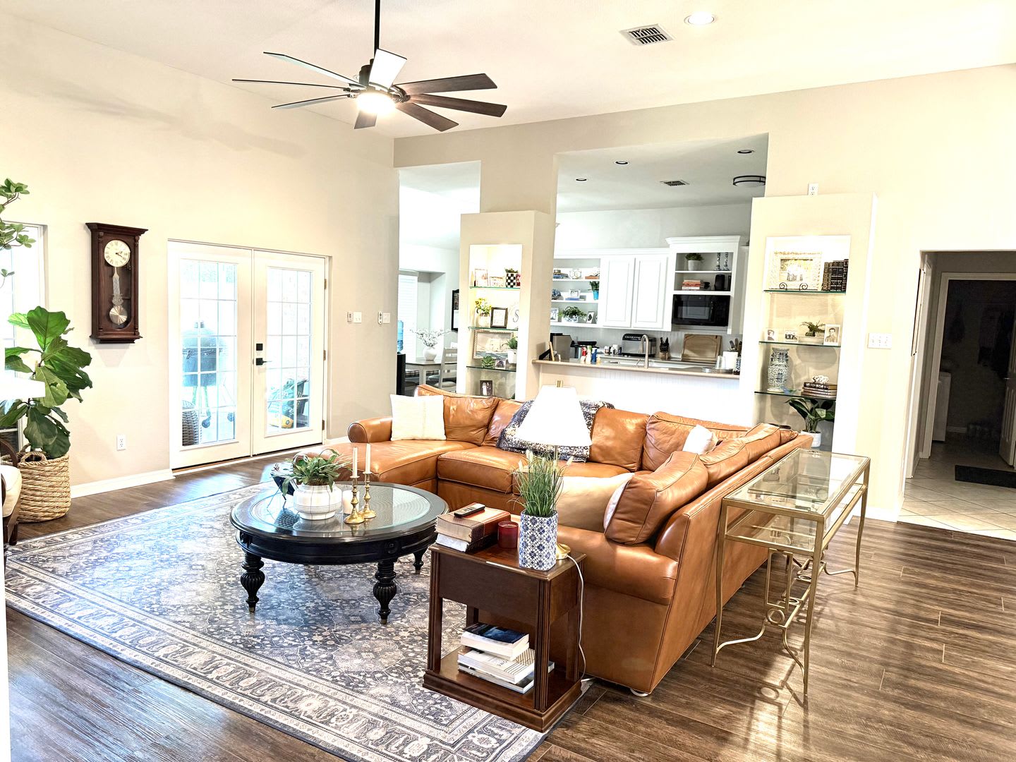 Beautiful Western Ridge Home – photo 3