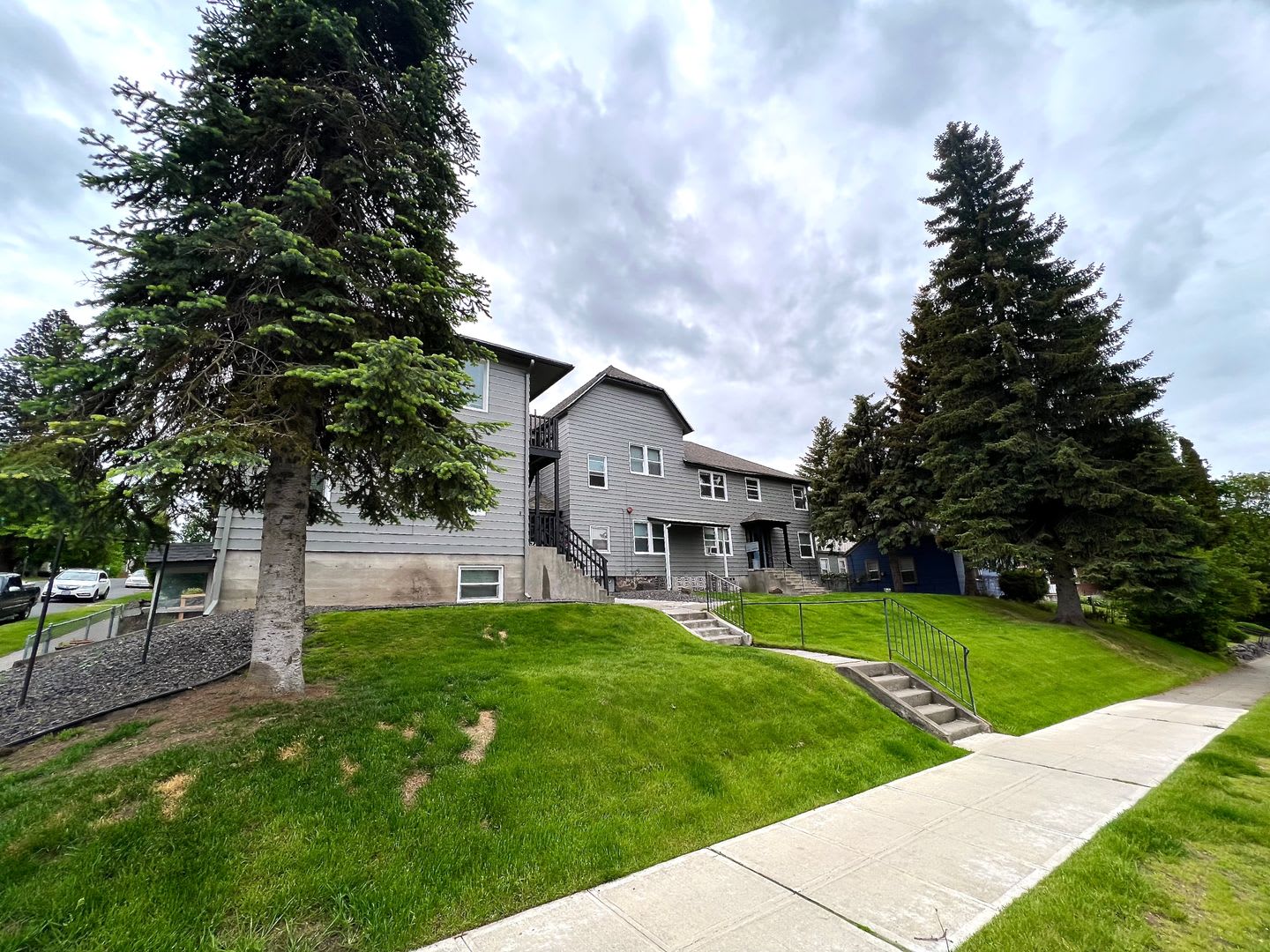 COZY 1BD/1BA LOWER SOUTH HILL APARTMENT – photo 1