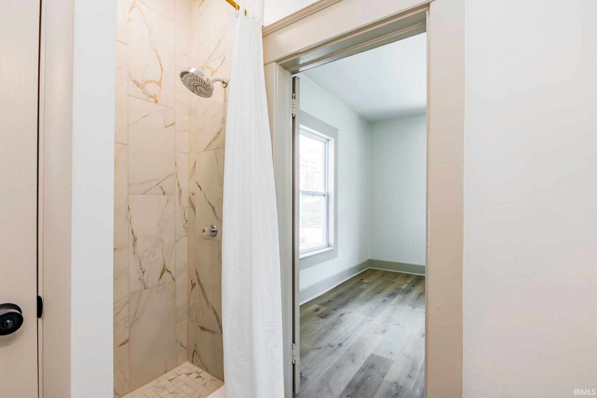 400 E Highland Ave – photo 4