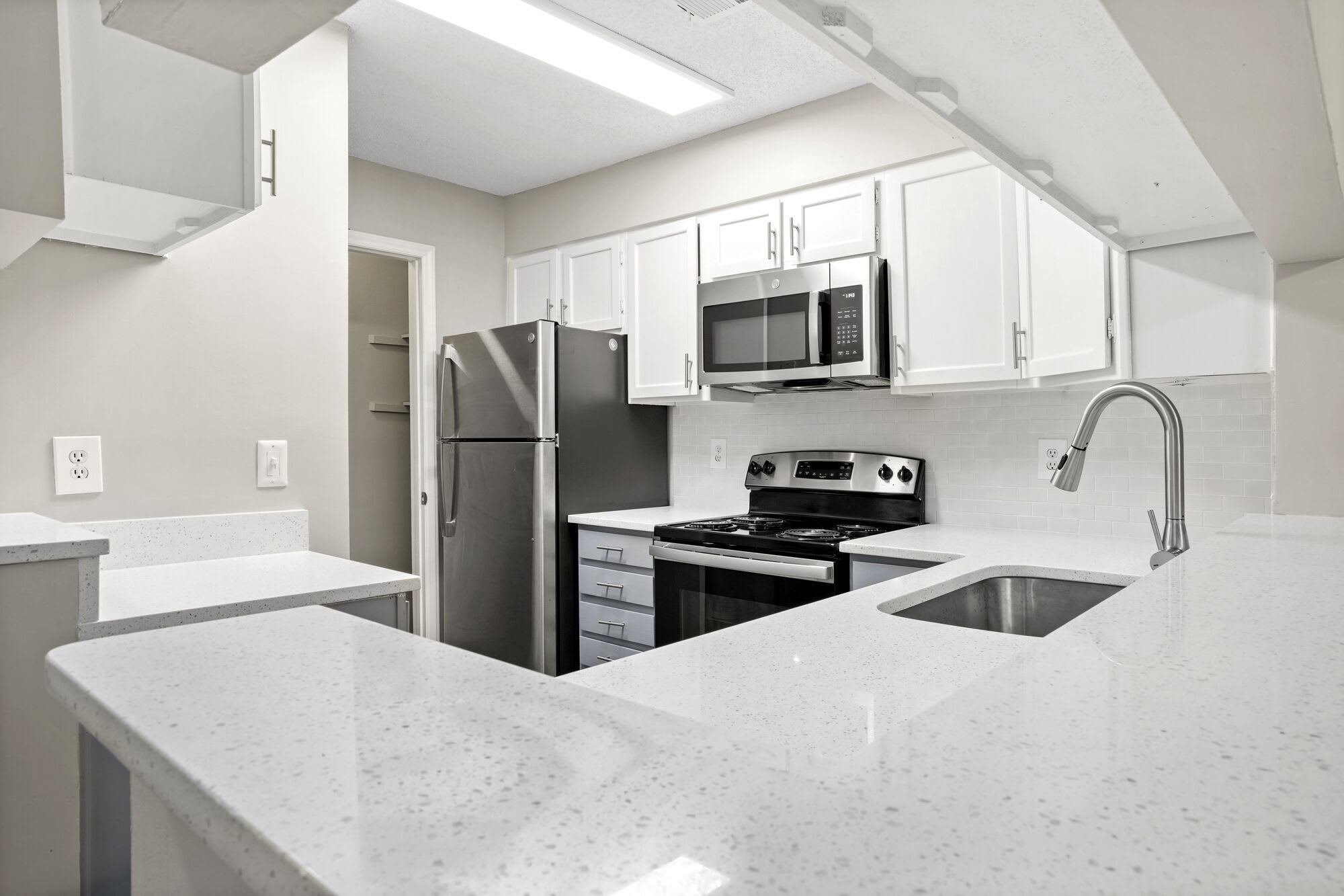 Ellevate North Charleston – photo 2
