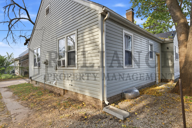 224 1/2 North Minnesota Avenue – photo 4
