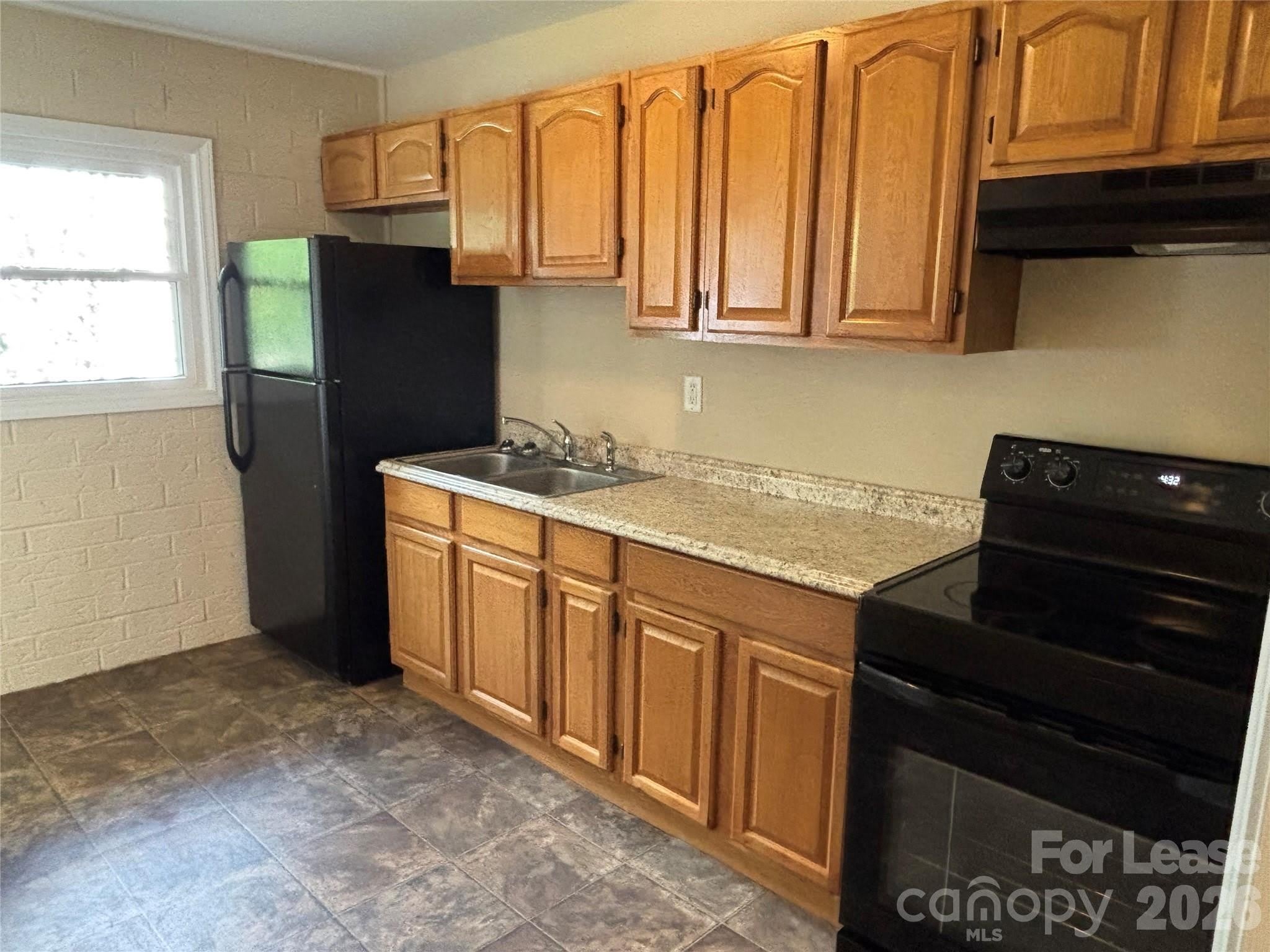 204 Westview Drive – photo 4