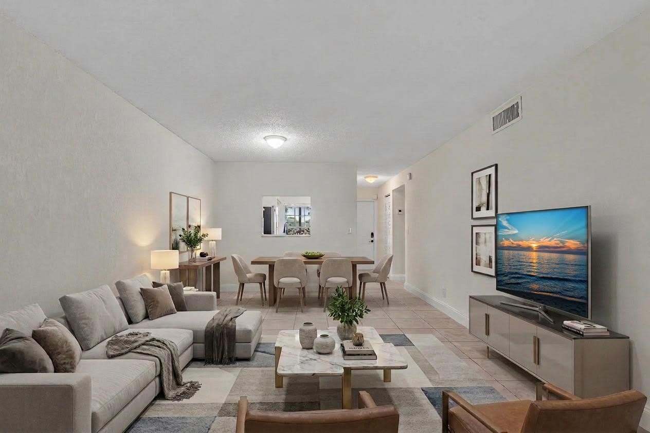 2510 Riverside Drive – photo 3