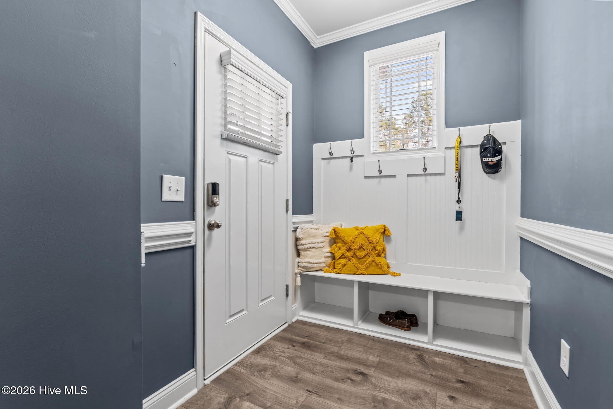 445 Lancaster Drive – photo 5